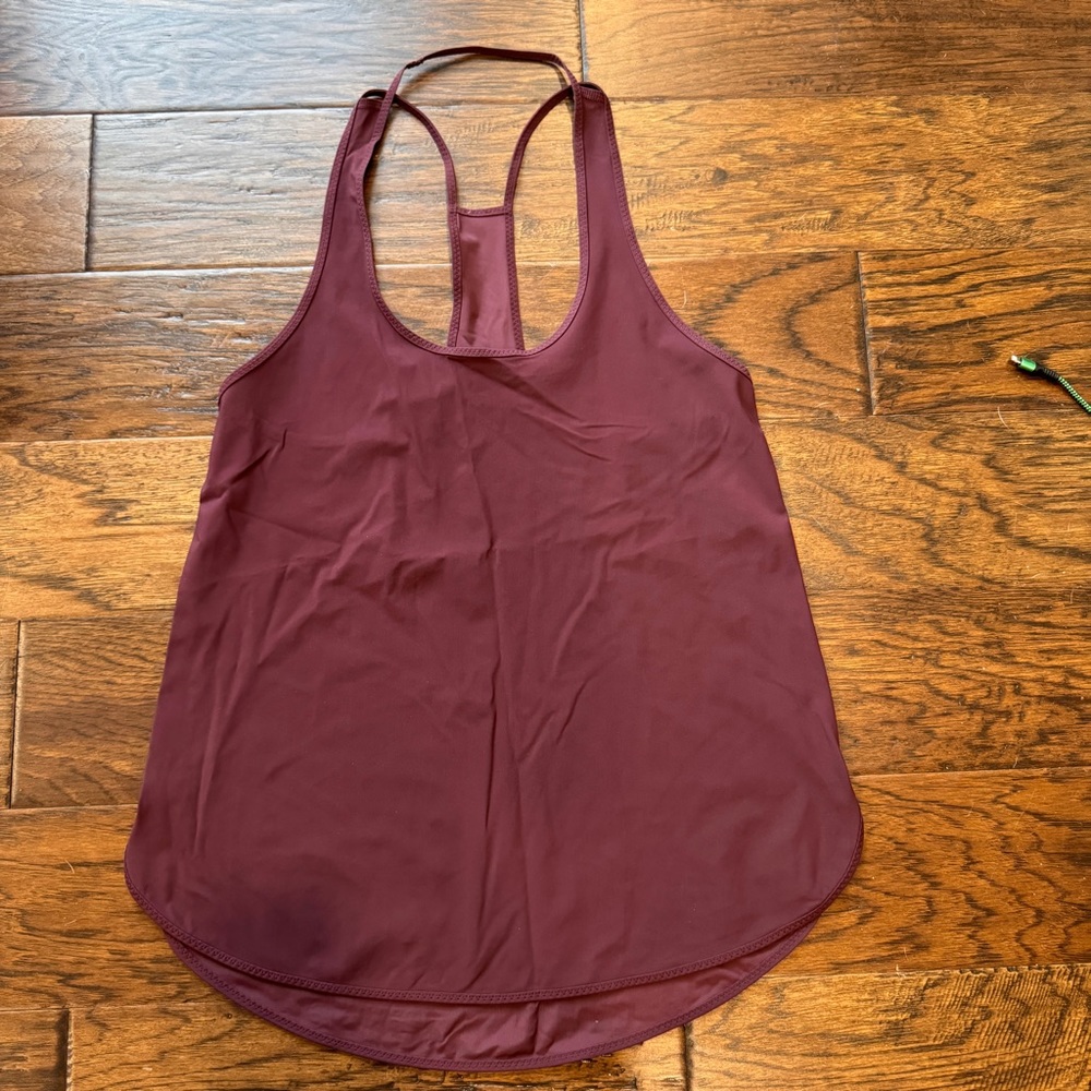 Lululemon Costal Tank maroon sz 4